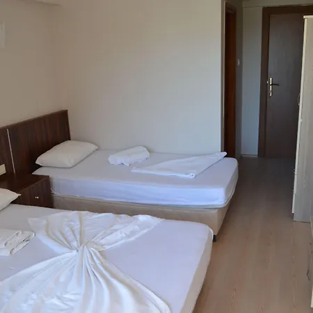 Mulka Hotel 2*